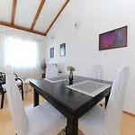 Puntamika 公寓